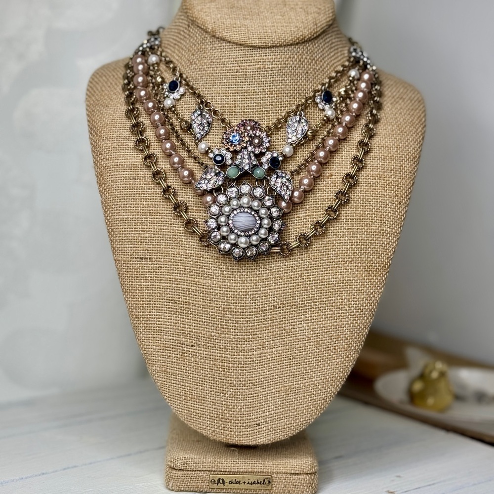 Chloe & Isabel Bon Chic statement necklace